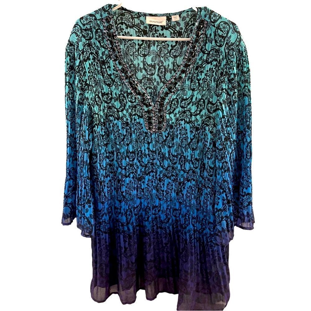 Avenue Women’s Stone and Sequenced Embellished Tunic‎ Blouse Size 14-16